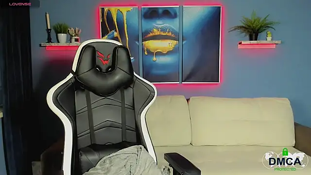 Roxy foxi online show from 11/08/25, 01:06