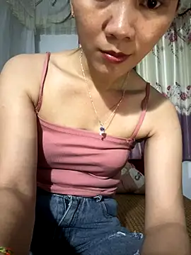 Almond-cute online show from 09/12/25, 04:07