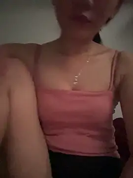 Almond-cute online show from 09/15/25, 11:05