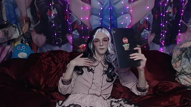 Snapshot of yutachka chatting on 11/14/25, 10:51 yutachka online show from 11/14/25, 10:51