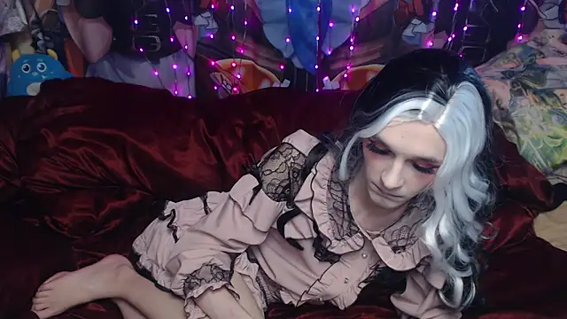 Snapshot of yutachka chatting on 11/15/25, 10:48 yutachka online show from 11/15/25, 10:48