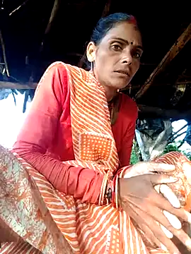 Snapshot of H_seema chatting on 10/07/25, 01:36 H seema online show from 10/07/25, 01:36