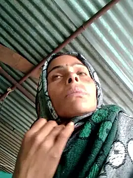 Snapshot of H_seema chatting on 01/13/26, 02:28 H seema online show from 01/13/26, 02:28