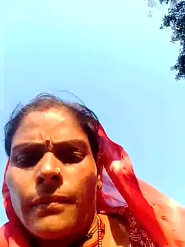 Snapshot of H_seema chatting on 02/15/26, 12:03 H seema online show from 02/15/26, 12:03