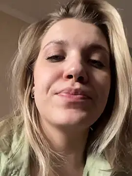 AlisaMyers online show from 06/06/26, 01:27