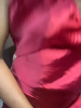 Snapshot of Moonzy77 chatting on 11/15/25, 11:07 Moonzy77 online show from 11/15/25, 11:07