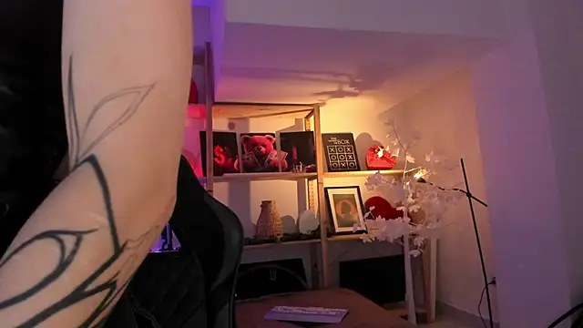 Sima Wendy online show from 11/18/25, 07:13