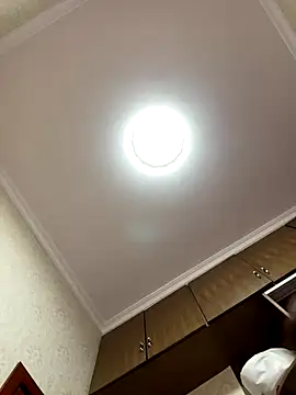 Snapshot of Xinlan-Asia chatting on 12/18/25, 10:43 Xinlan-Asia online show from 12/18/25, 10:43