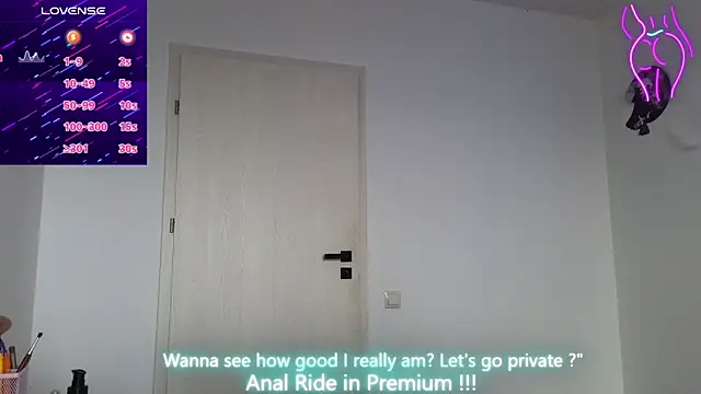 crystalxx18 online show from 11/10/25, 09:41