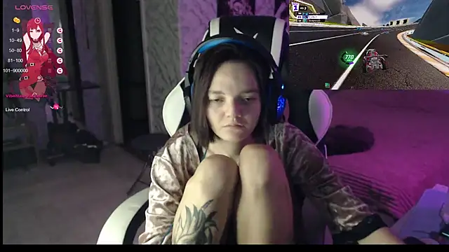 Snapshot of Kitti_study chatting on 10/04/25, 05:44 Kitti study online show from 10/04/25, 05:44