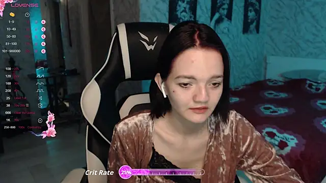 Snapshot of Kitti_study chatting on 10/19/25, 04:57 Kitti study online show from 10/19/25, 04:57