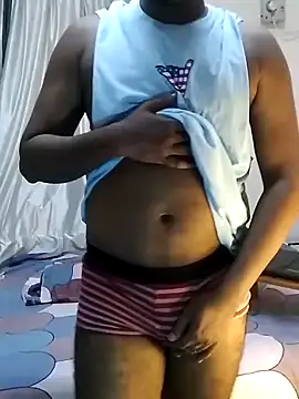 Snapshot of milkyseduce chatting on 10/27/25, 05:44 milkyseduce online show from 10/27/25, 05:44