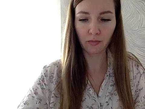 Snapshot of Varnyx chatting on 11/03/25, 08:59 Varnyx online show from 11/03/25, 08:59