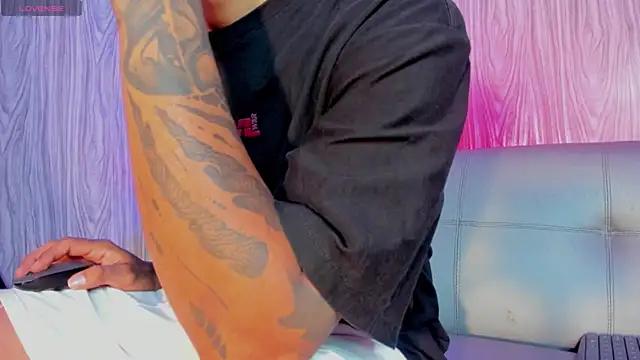 RivernBalder online show from 10/19/25, 03:29