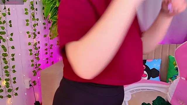 Snapshot of Angel_Braun chatting on 11/13/25, 10:03 Angel Braun online show from 11/13/25, 10:03