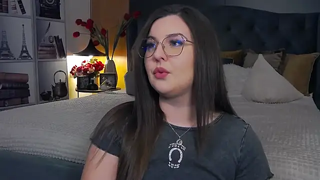 Snapshot of Mia_Swano chatting on 11/24/25, 10:42 Mia Swano online show from 11/24/25, 10:42