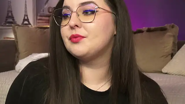 Mia Swano online show from 05/17/26, 02:09