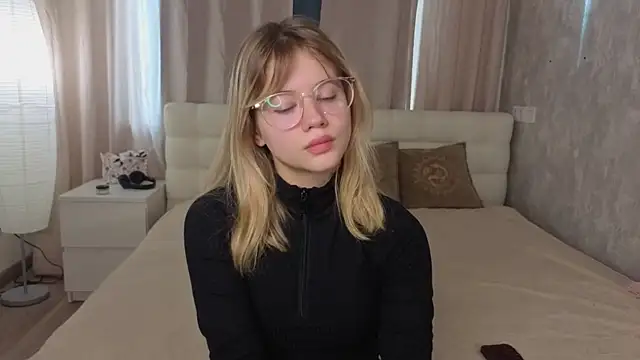 AnjaBreece online show from 09/11/25, 07:08