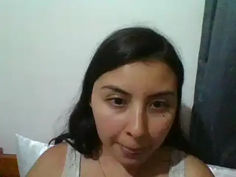 Snapshot of _Romilly_ chatting on 10/19/25, 03:40 Romilly online show from 10/19/25, 03:40