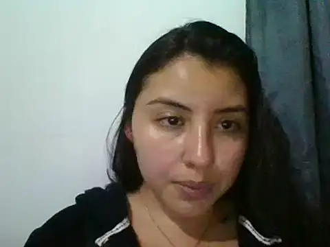 Snapshot of _Romilly_ chatting on 10/26/25, 03:23 Romilly online show from 10/26/25, 03:23