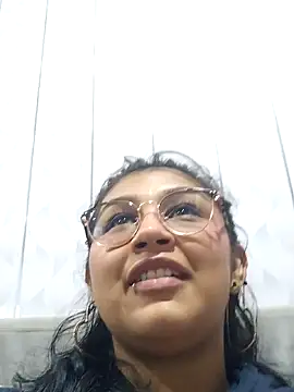 Snapshot of Emiily_Johamson chatting on 09/23/25, 01:08 Emiily Johamson online show from 09/23/25, 01:08