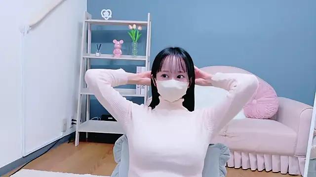 Kurumi chan  online show from 10/05/25, 09:18