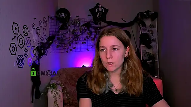 Snapshot of benny_duglas chatting on 10/24/25, 12:12 benny duglas online show from 10/24/25, 12:12