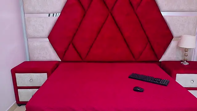 Kity spiderr online show from 10/20/25, 01:33