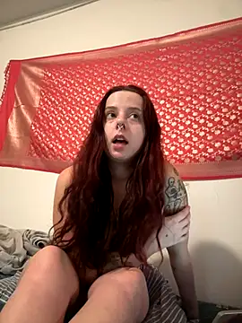 Snapshot of venusluvxoxo chatting on 10/29/25, 02:14 venusluvxoxo online show from 10/29/25, 02:14