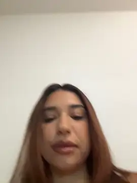 ItalianGirl online show from 11/29/25, 04:10