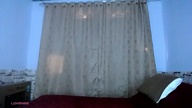 Snapshot of Bicky_24 chatting on 11/12/25, 02:28 Bicky 24 online show from 11/12/25, 02:28