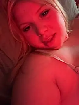 Snapshot of Therussianprincess chatting on 09/11/25, 01:55 Therussianprincess online show from 09/11/25, 01:55