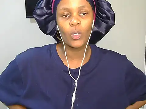 Sultry Booty online show from 10/18/25, 03:57