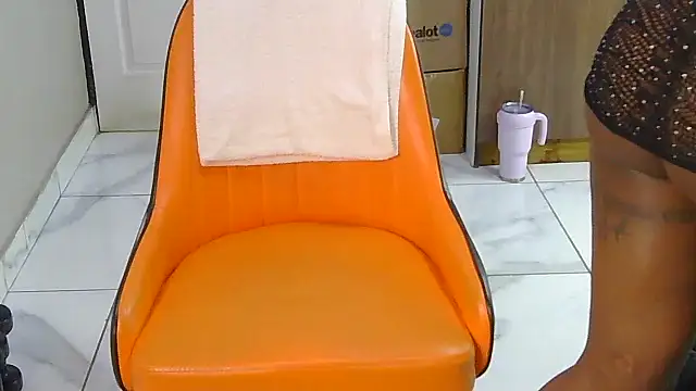 Sultry Booty online show from 11/23/25, 05:07