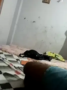 Snapshot of Rahul_Razz chatting on 09/17/25, 07:32 Rahul Razz online show from 09/17/25, 07:32