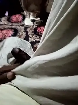 Snapshot of Rahul_Razz chatting on 10/02/25, 02:24 Rahul Razz online show from 10/02/25, 02:24