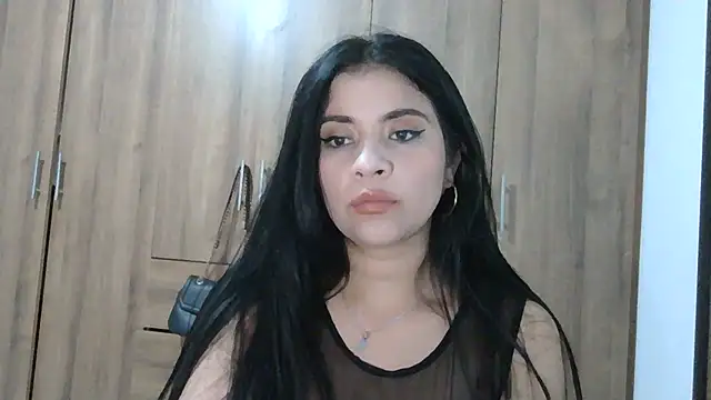 Snapshot of ValerieLove_ chatting on 11/14/25, 12:04 ValerieLove online show from 11/14/25, 12:04