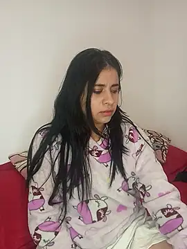 Snapshot of ValerieLove_ chatting on 11/29/25, 06:49 ValerieLove online show from 11/29/25, 06:49