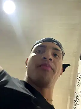 Snapshot of Smith_Fitness chatting on 09/17/25, 01:35 Smith Fitness online show from 09/17/25, 01:35