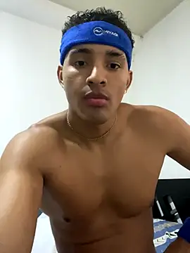 Snapshot of Smith_Fitness chatting on 09/18/25, 02:30 Smith Fitness online show from 09/18/25, 02:30