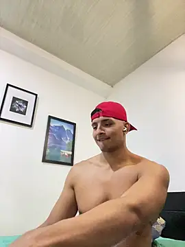 Snapshot of Smith_Fitness chatting on 11/25/25, 03:50 Smith Fitness online show from 11/25/25, 03:50