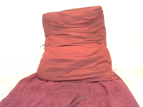 BeautyQueenX22 online show from 11/27/25, 08:33