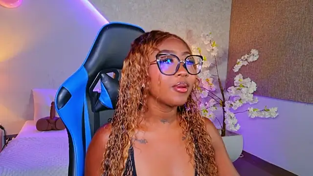 Kishalove  online show from 06/24/26, 10:03