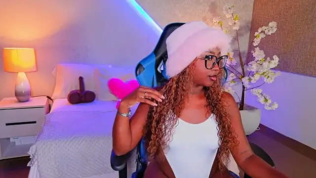 Kishalove  online show from 06/26/26, 10:19
