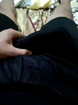 Snapshot of anis3g4 chatting on 09/21/25, 02:40 anis3g4 online show from 09/21/25, 02:40