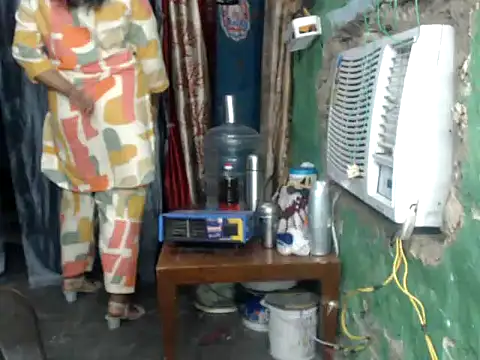 Snapshot of DearKimmi chatting on 12/10/24, 04:49 DearKimmi online show from 12/10/24, 04:49