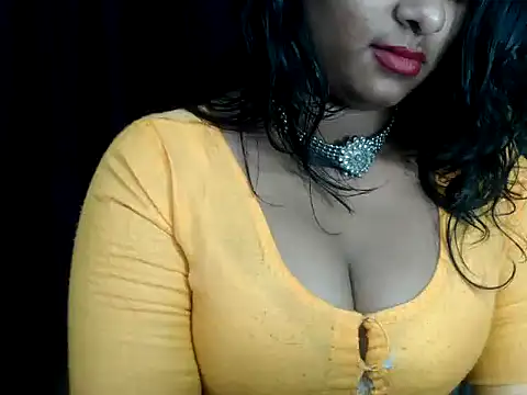 Snapshot of DearKimmi chatting on 12/28/24, 07:22 DearKimmi online show from 12/28/24, 07:22