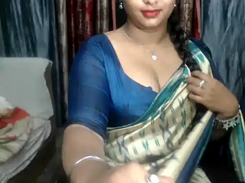 Snapshot of DearKimmi chatting on 02/12/25, 08:18 DearKimmi online show from 02/12/25, 08:18