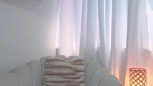 Paulaboterom online show from 07/17/26, 02:13