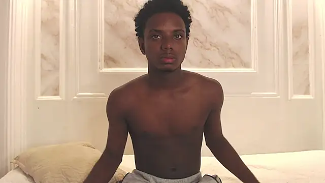 Amare 25 online show from 10/25/25, 11:07